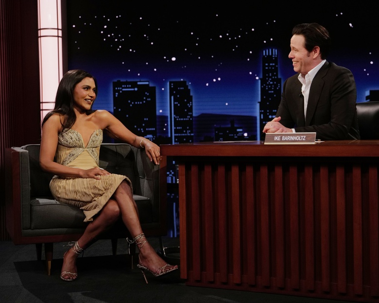 Mindy Kaling’s Chic Style and Effortless Charm Shine Brightly