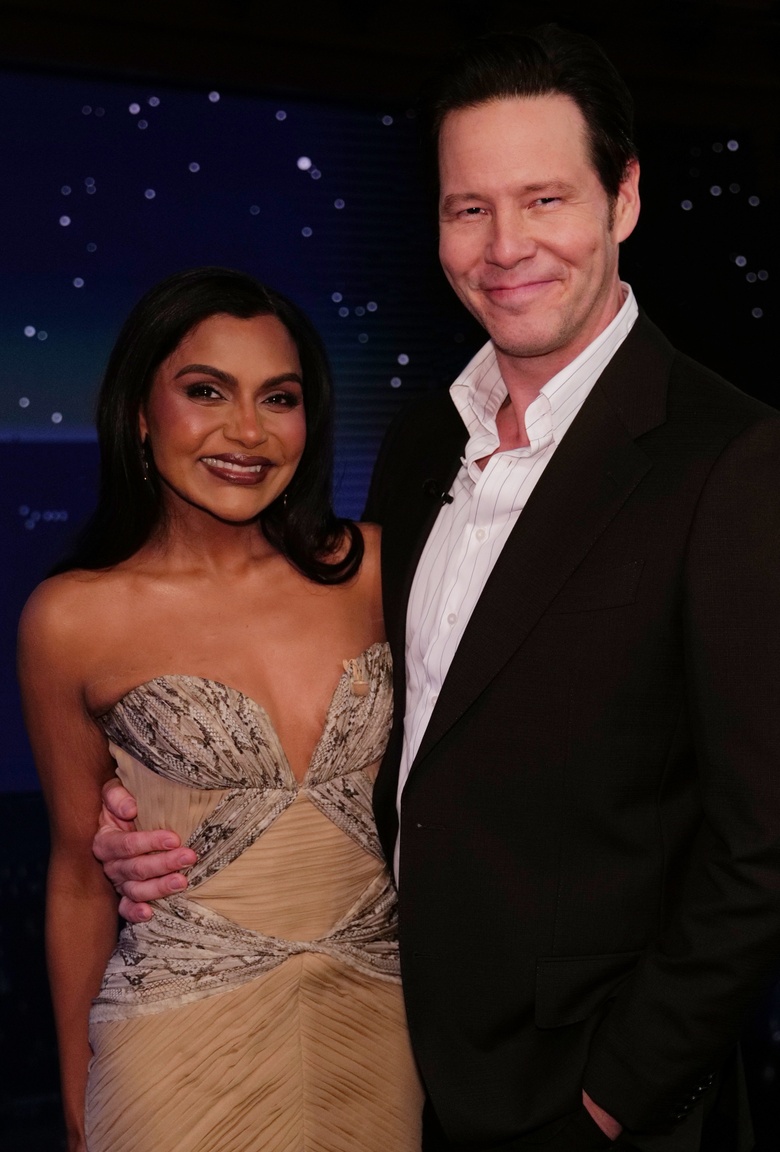 Mindy Kaling’s Chic Style and Effortless Charm Shine Brightly