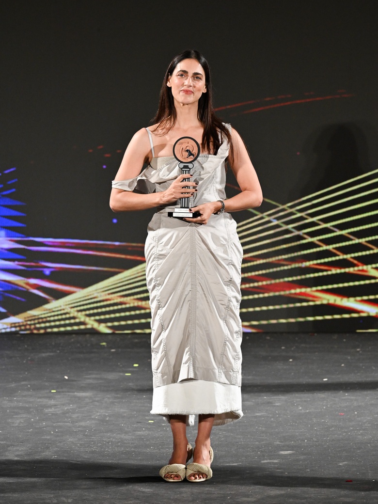 Miriam Leone's Stunning Look Captures Global Attention