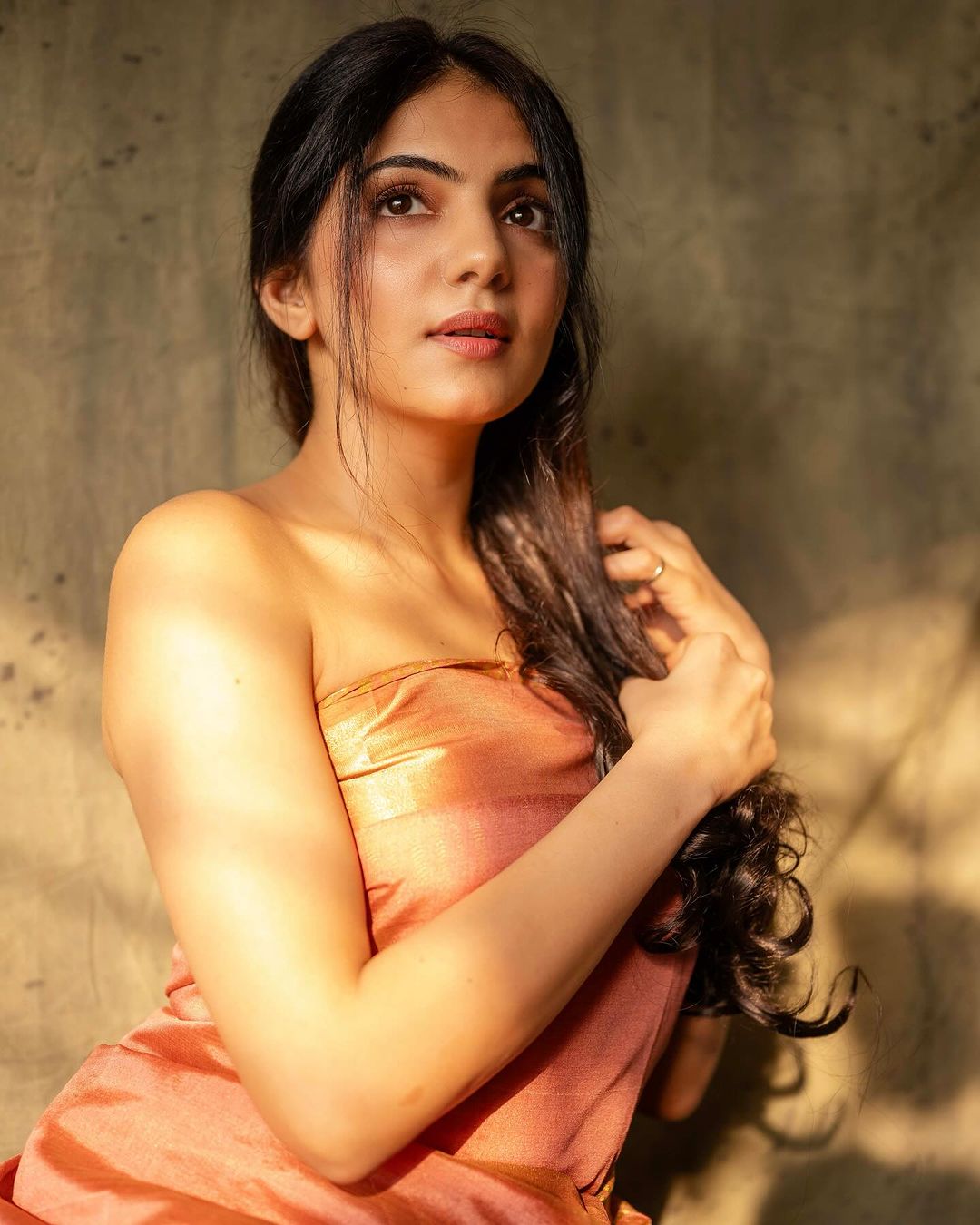 Misha Narang Stunning Saree Photos Traditional Glamour