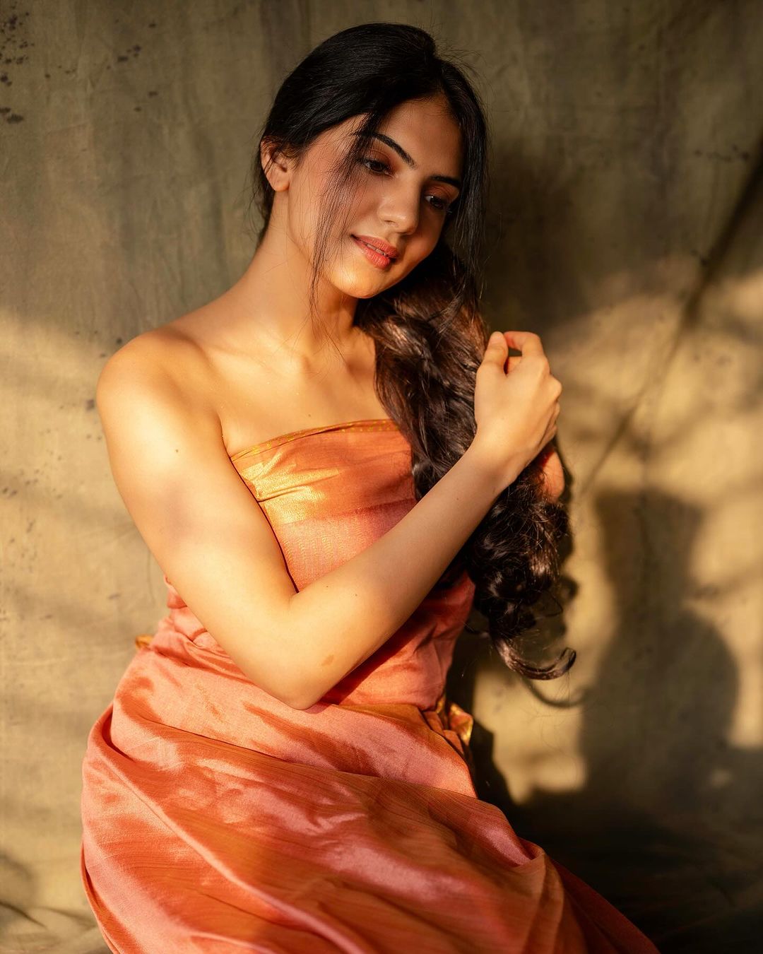 Misha Narang Stunning Saree Photos Traditional Glamour