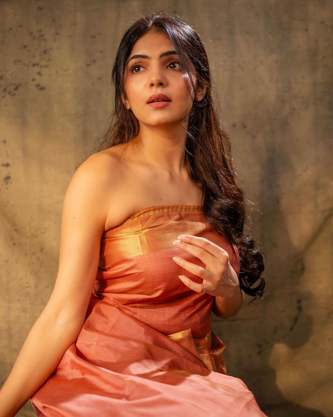Misha Narang Stunning Saree Photos Traditional Glamour