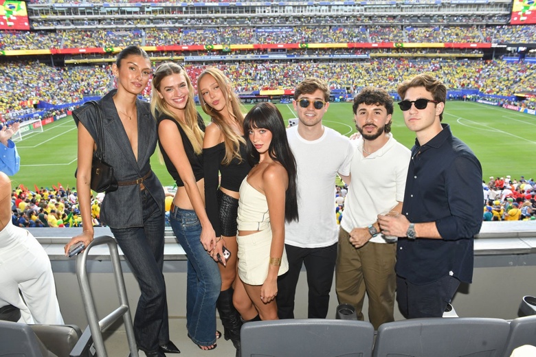 Mishka Silva Radiates Glamour at World Cup Event!