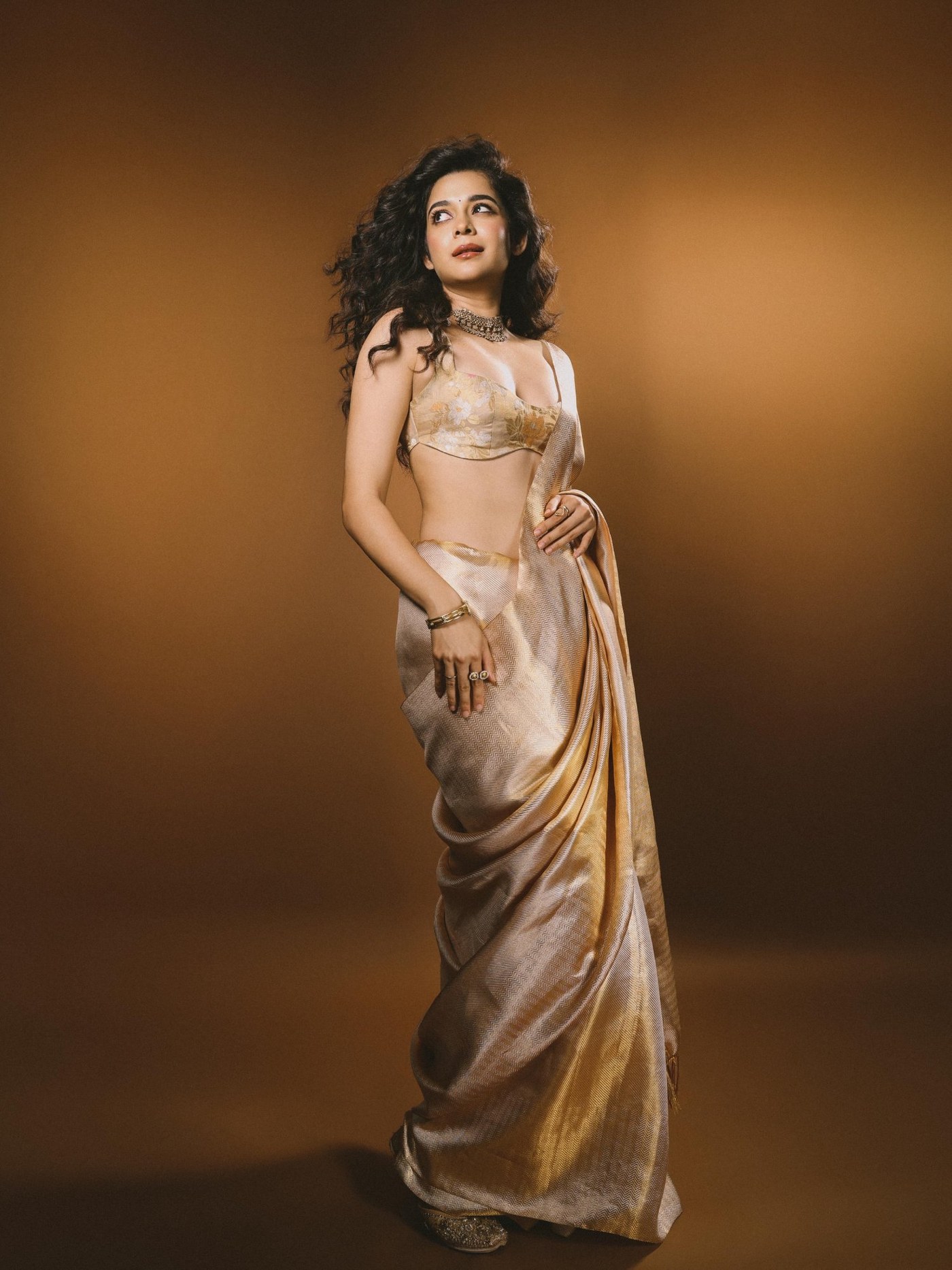 Mithila Palkar’s Effortless Charm in Classic Saree Style