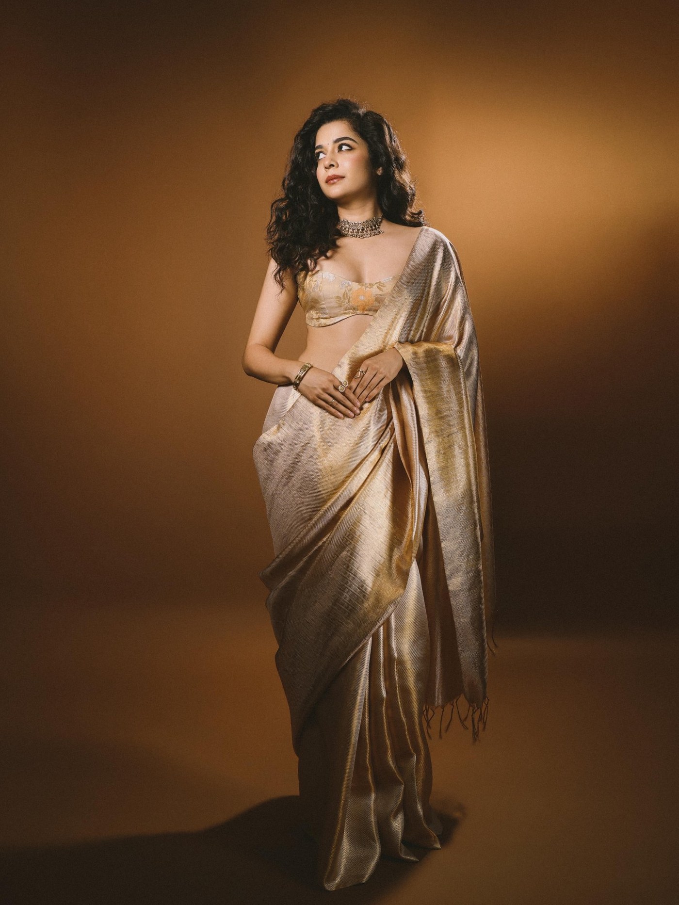 Mithila Palkar’s Effortless Charm in Classic Saree Style