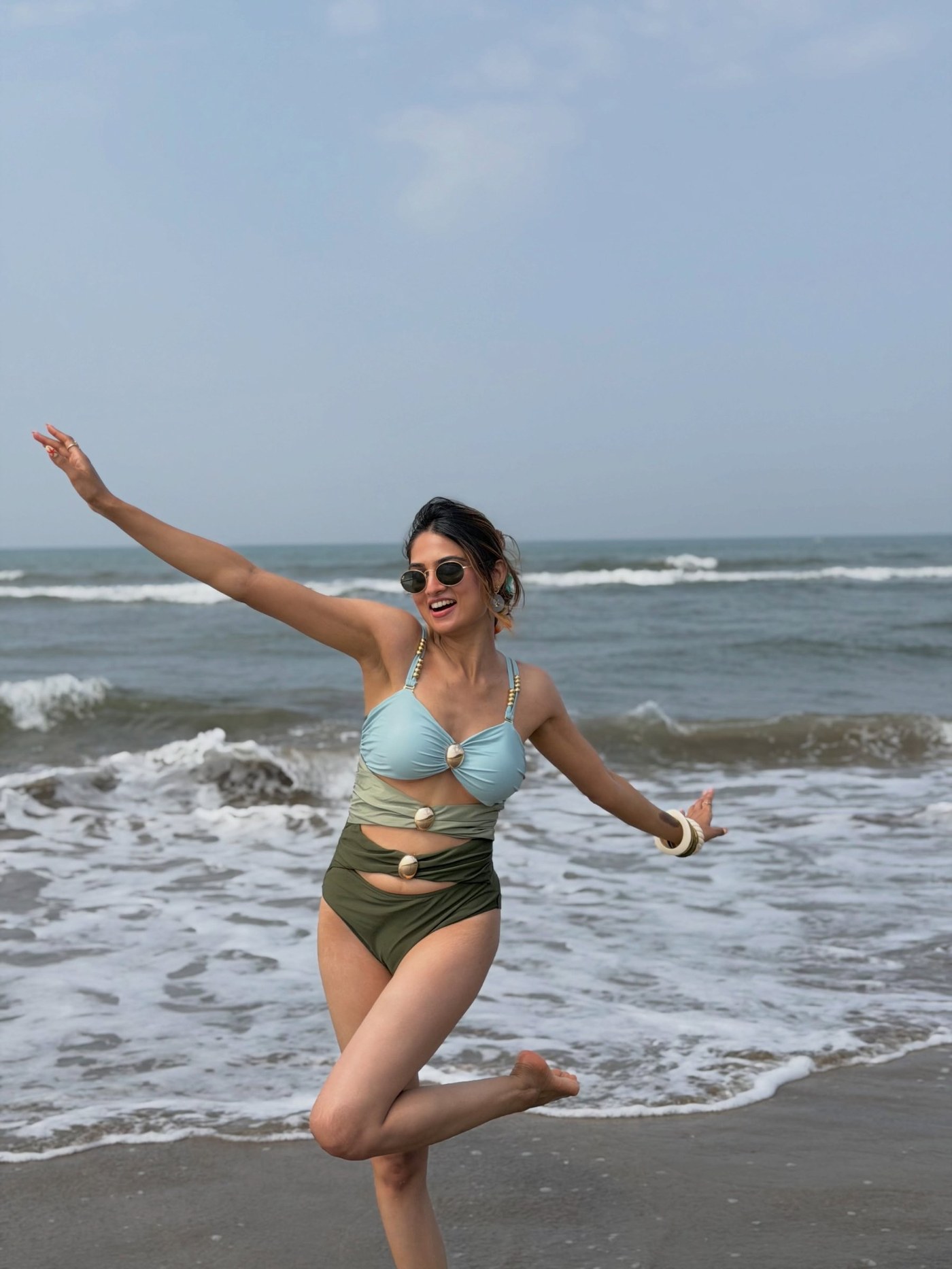 Moksha Kushal's Breezy Beach Style Nails the Ultimate Vacation Vibe