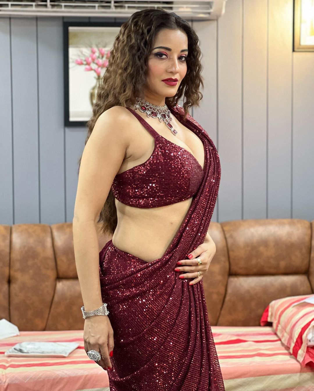 Monalisa Saree Glamour Photos Stunning Indian Actress Looks