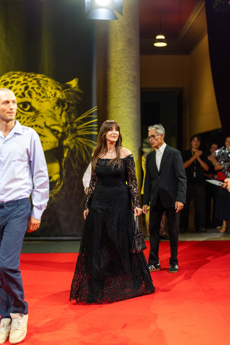 Monica Bellucci’s Timeless Elegance Captivates the Global Spotlight