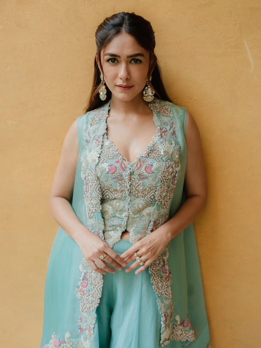 Mrunal Thakur's Stunning Look Steals the Show
