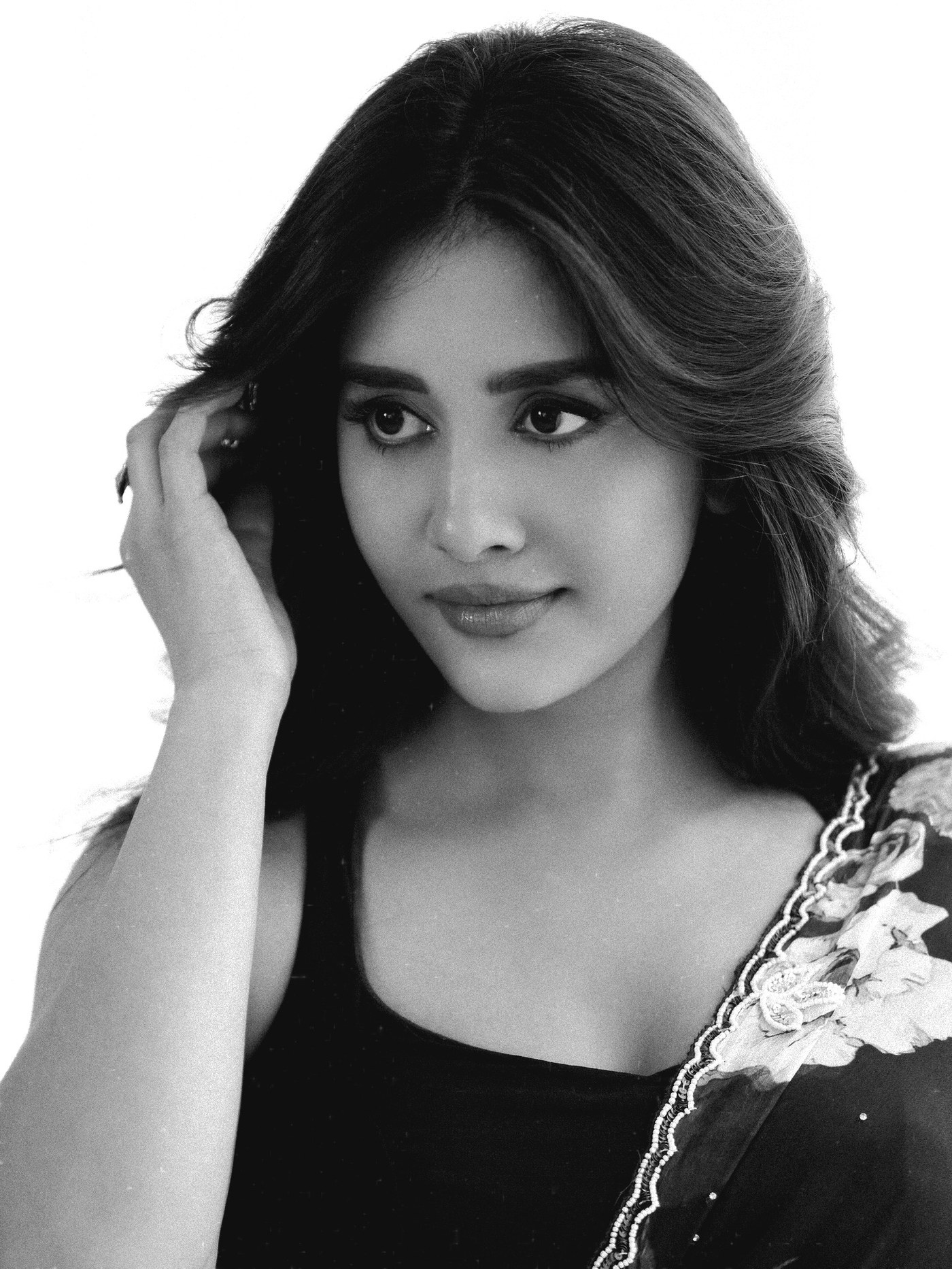 Nabha Natesh Redefines Soft Femininity in Latest Wardrobe Moments