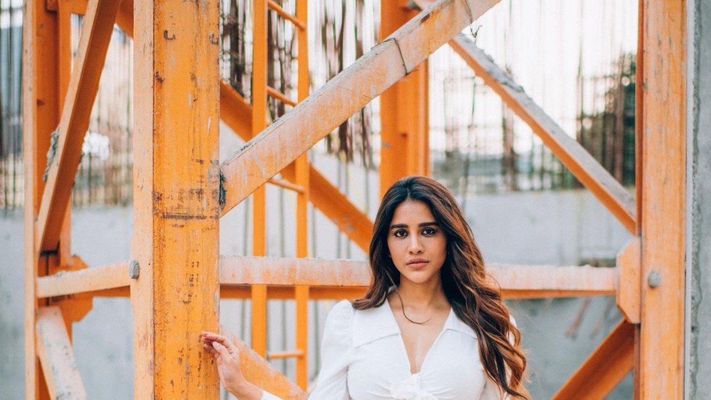 Kiara Advani Stuns in Caramel Leather: A Bold Fashion Moment