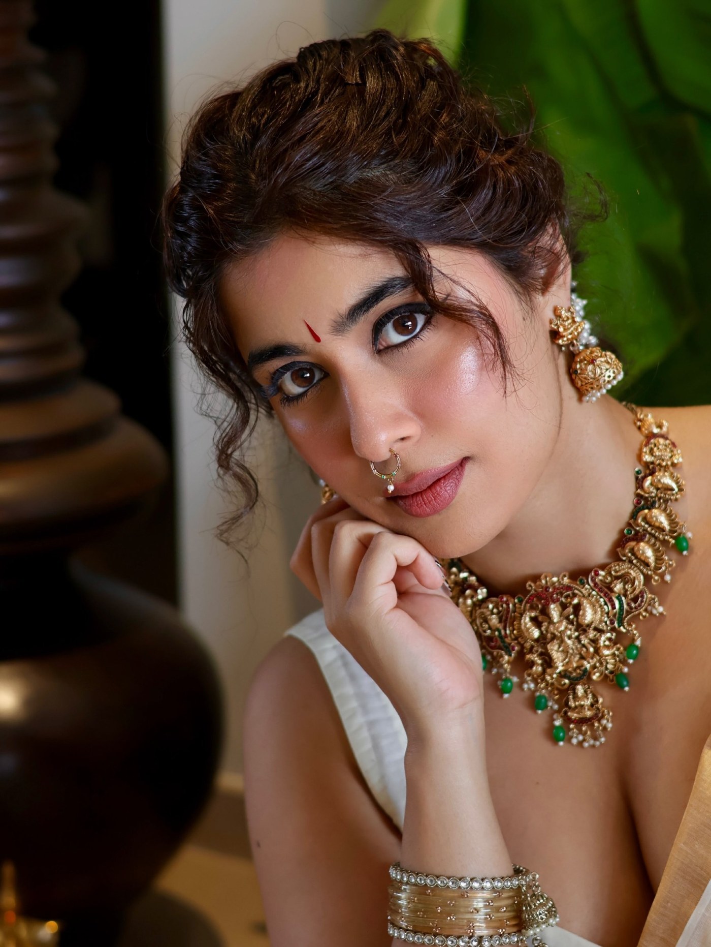 Nikita Sharma Redefines Classic Elegance in Pristine White Saree