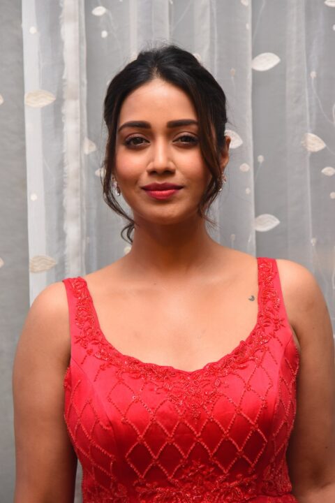 Nivetha Pethuraj's Stunning Red Ensemble Showcase