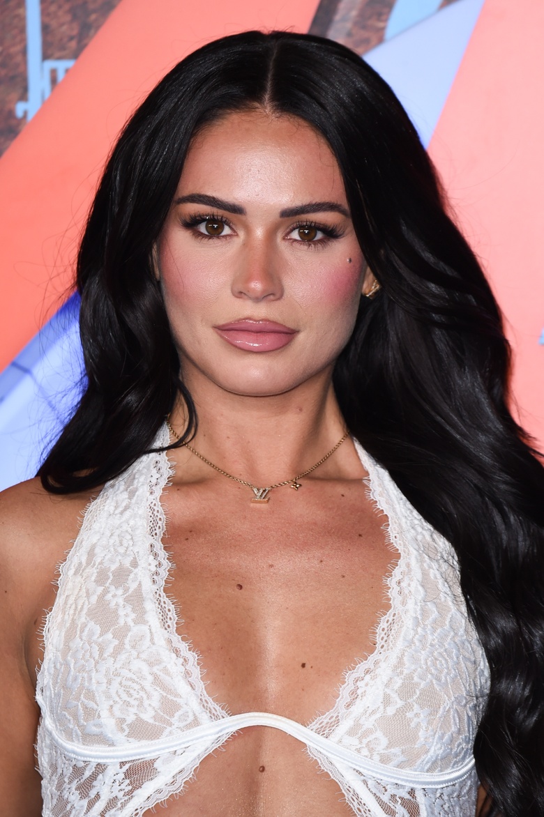 Olivia Hawkins Radiates Star Power at London Gala!