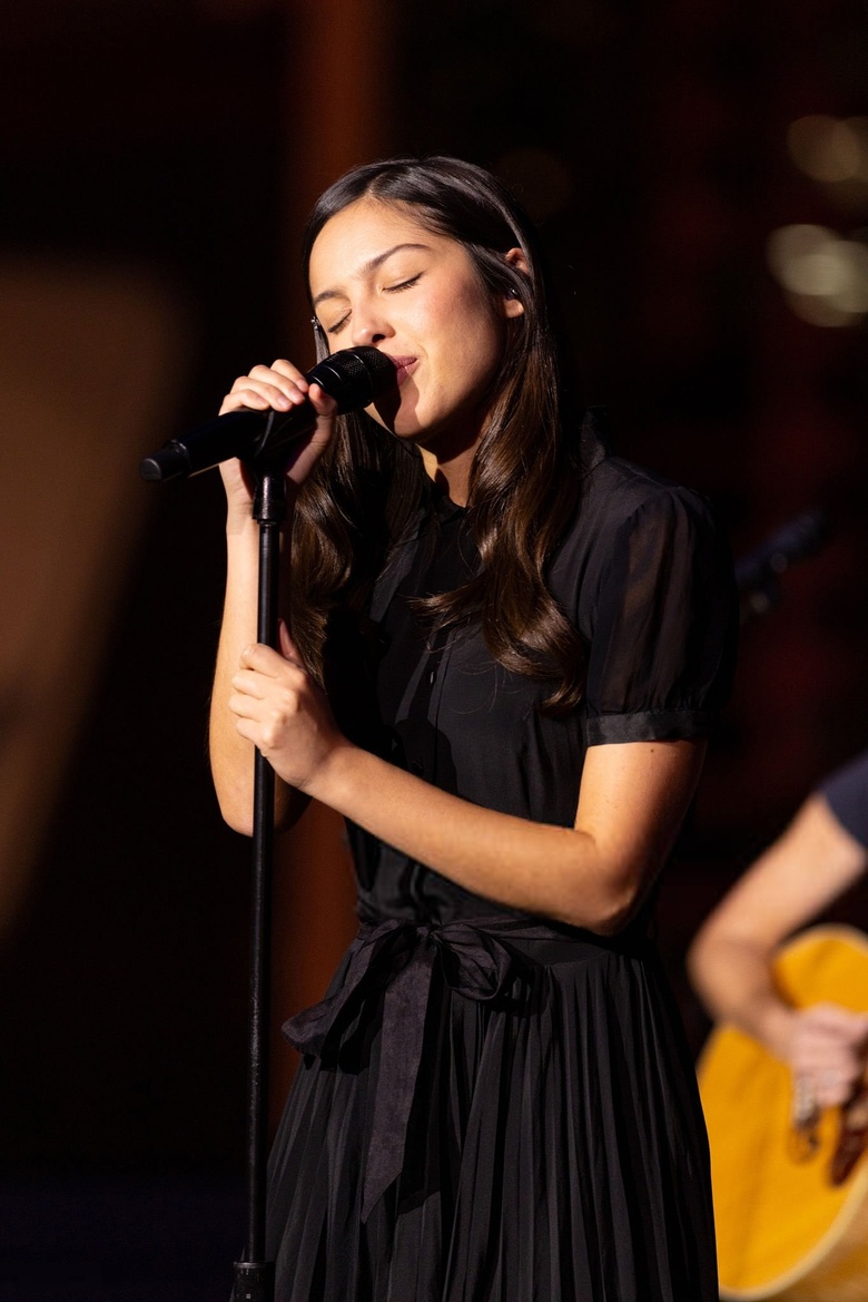 Olivia Rodrigo’s Style Magic: Shining Bright at the Grammy Museum