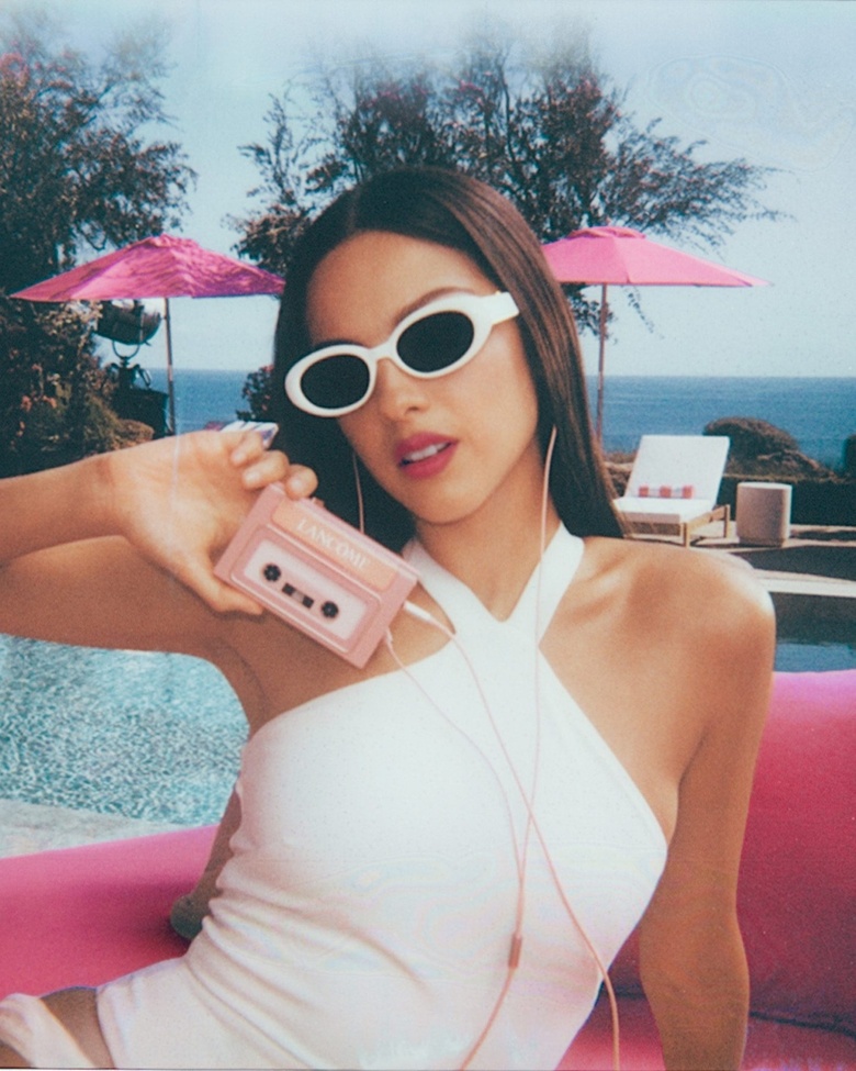 From Pop Icon to Fashion Muse: Olivia Rodrigo's Effortlessly Chic Style Reign