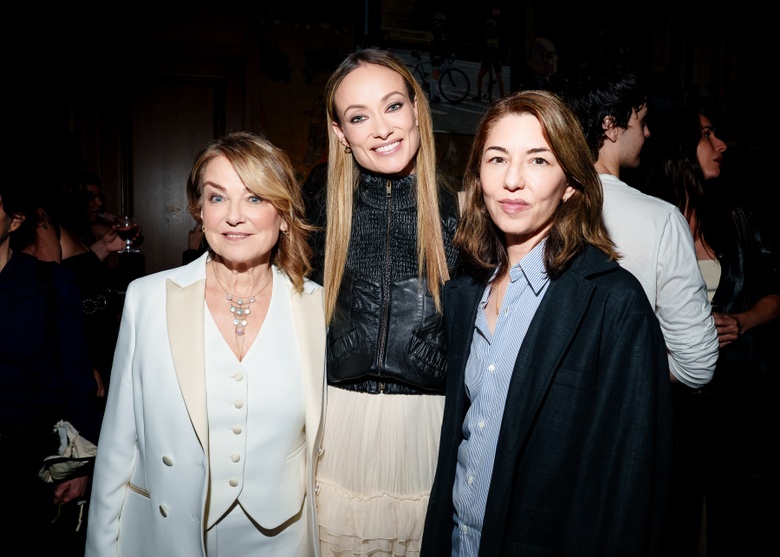 Olivia Wilde’s Glamorous Glow Steals the Spotlight at Hollywood Premiere