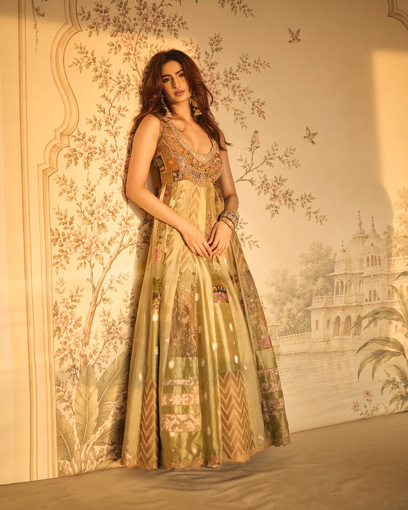 Palak Tiwari’s Chic Couture: Mastering Modern Indian Occasion Wear
