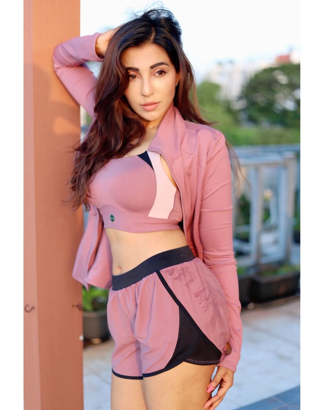 Parvati Nair's Soft & Casual Outdoor Vibes