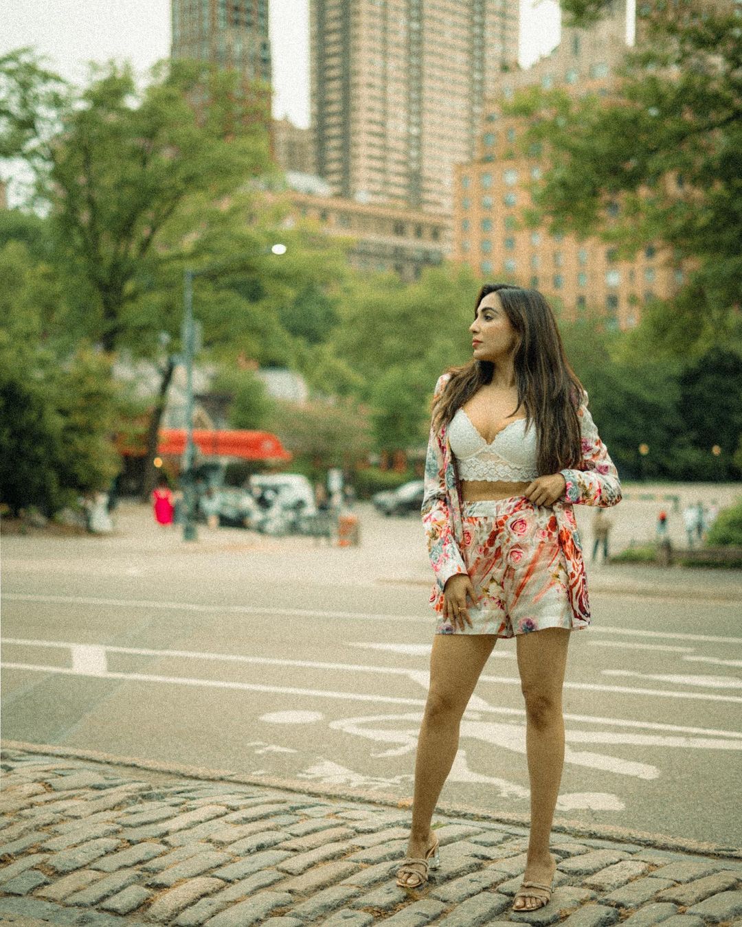 Parvati Nair Glamour Photos Stunning Fashion Gallery