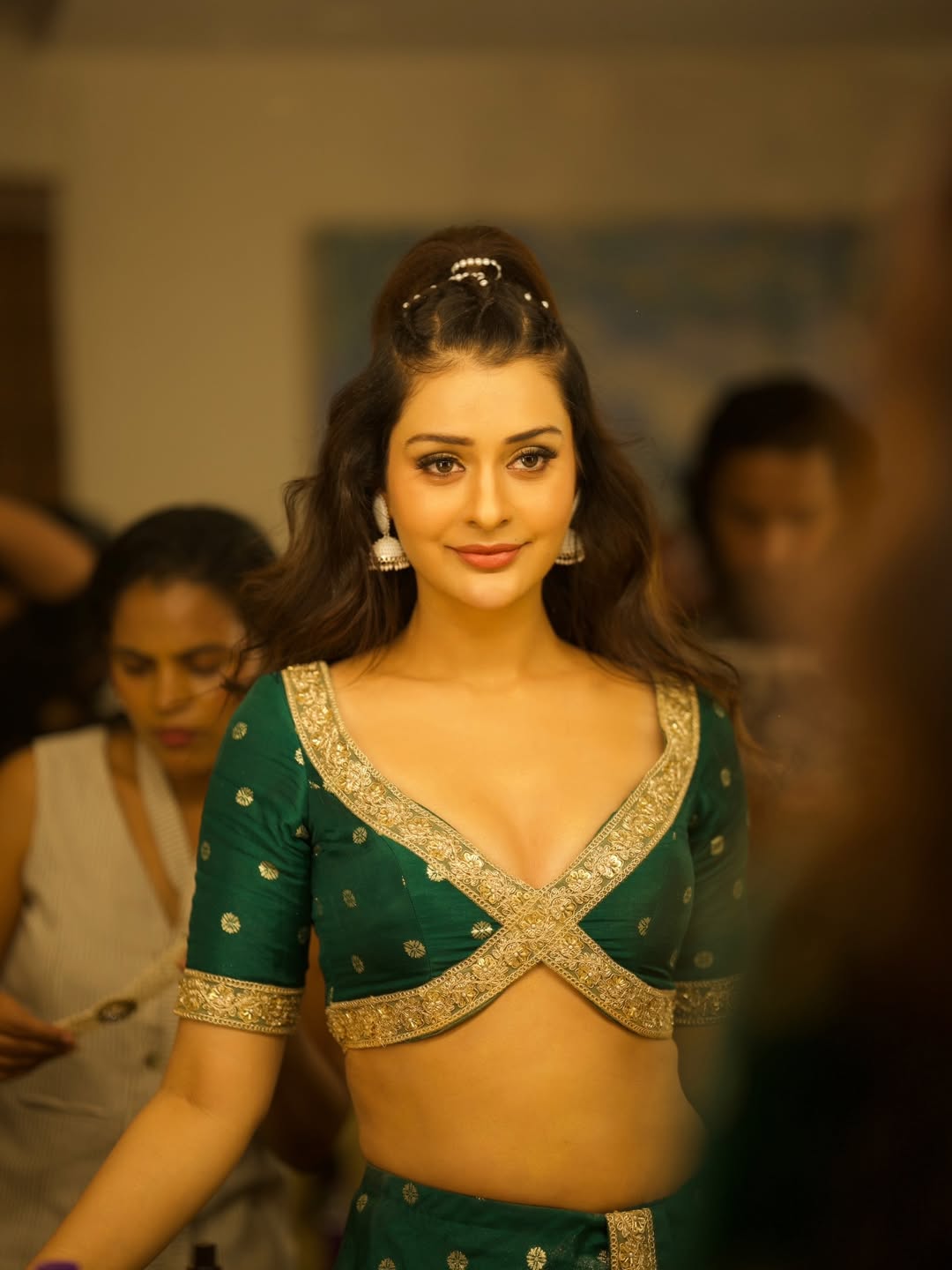 Red Embroidery and Gold Threadwork: Payal Rajput's Mirror Moment