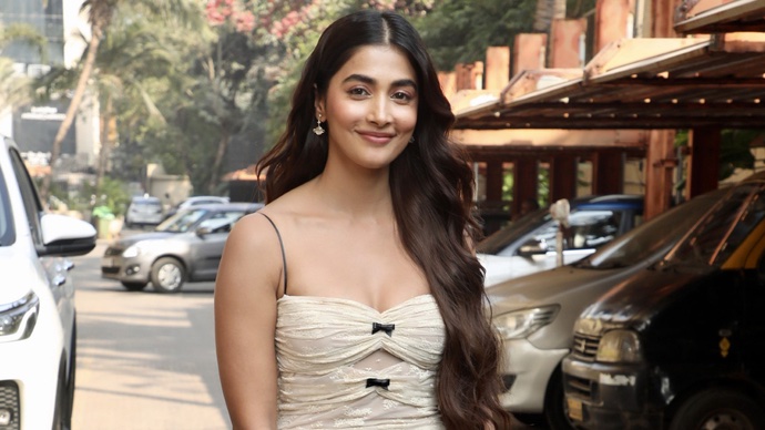Pooja Hegde's Glamour Quotient is Through the Roof!