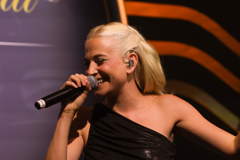 Pixie Lott shines at a major formal event, radiating elegance on the prestigious red carpet.