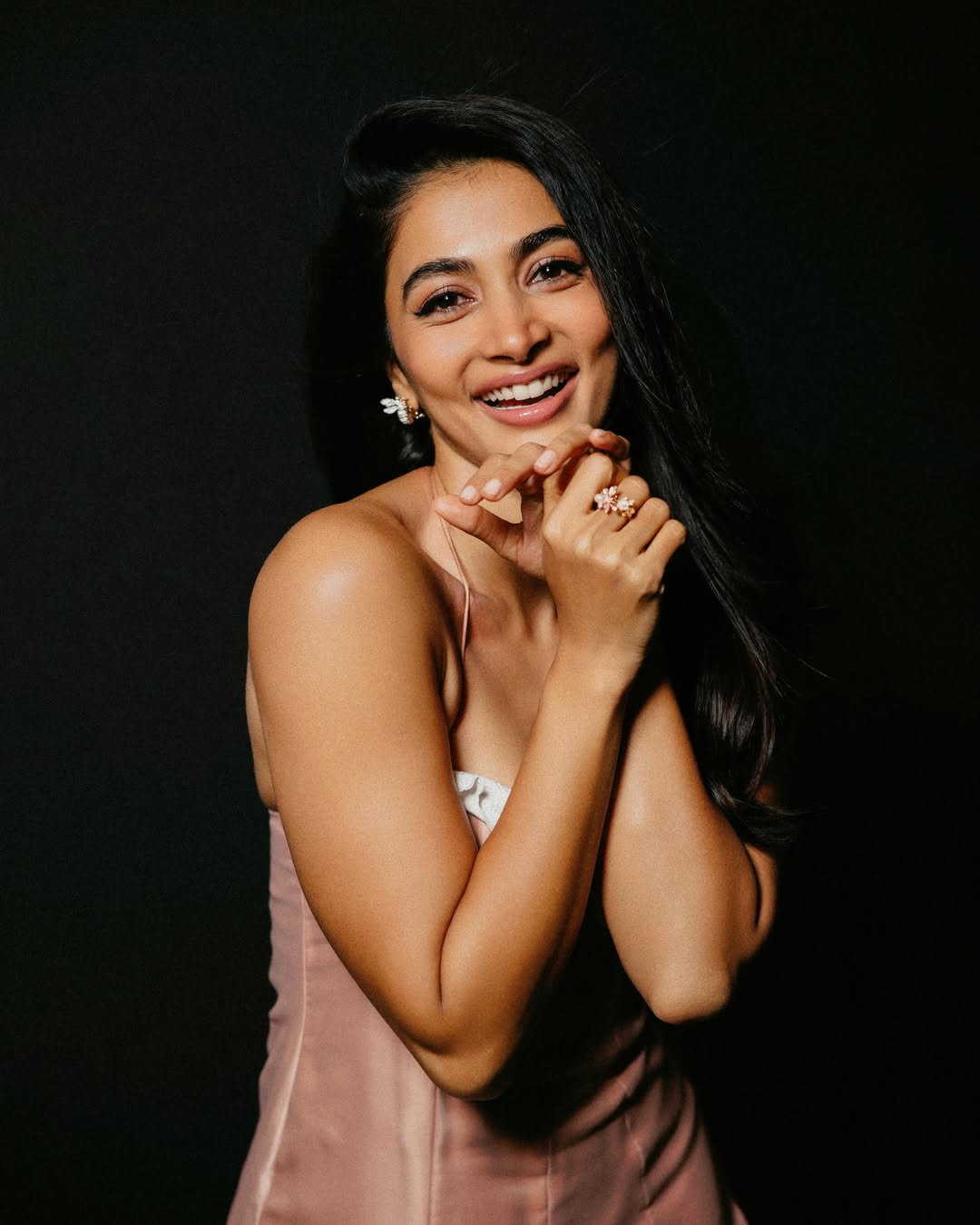 Pooja Hegde's Glam Quotient! Serving Stunning Looks in This Photo Shoot