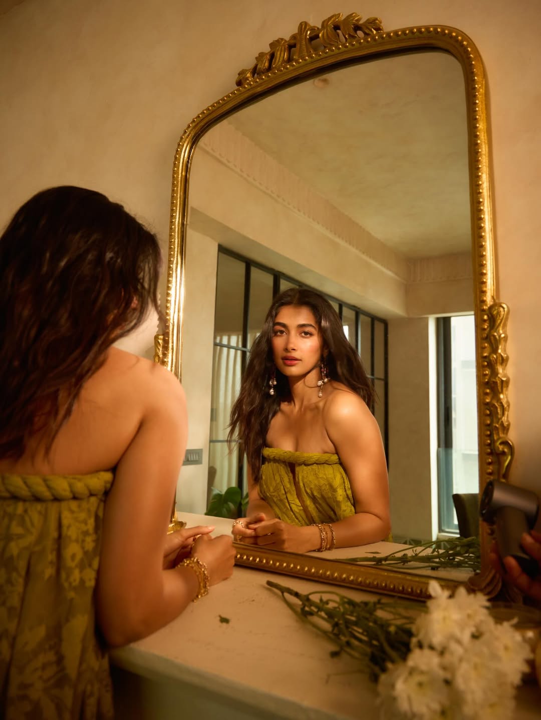 Pooja Hegde's Stunning Green & Gold Aesthetic