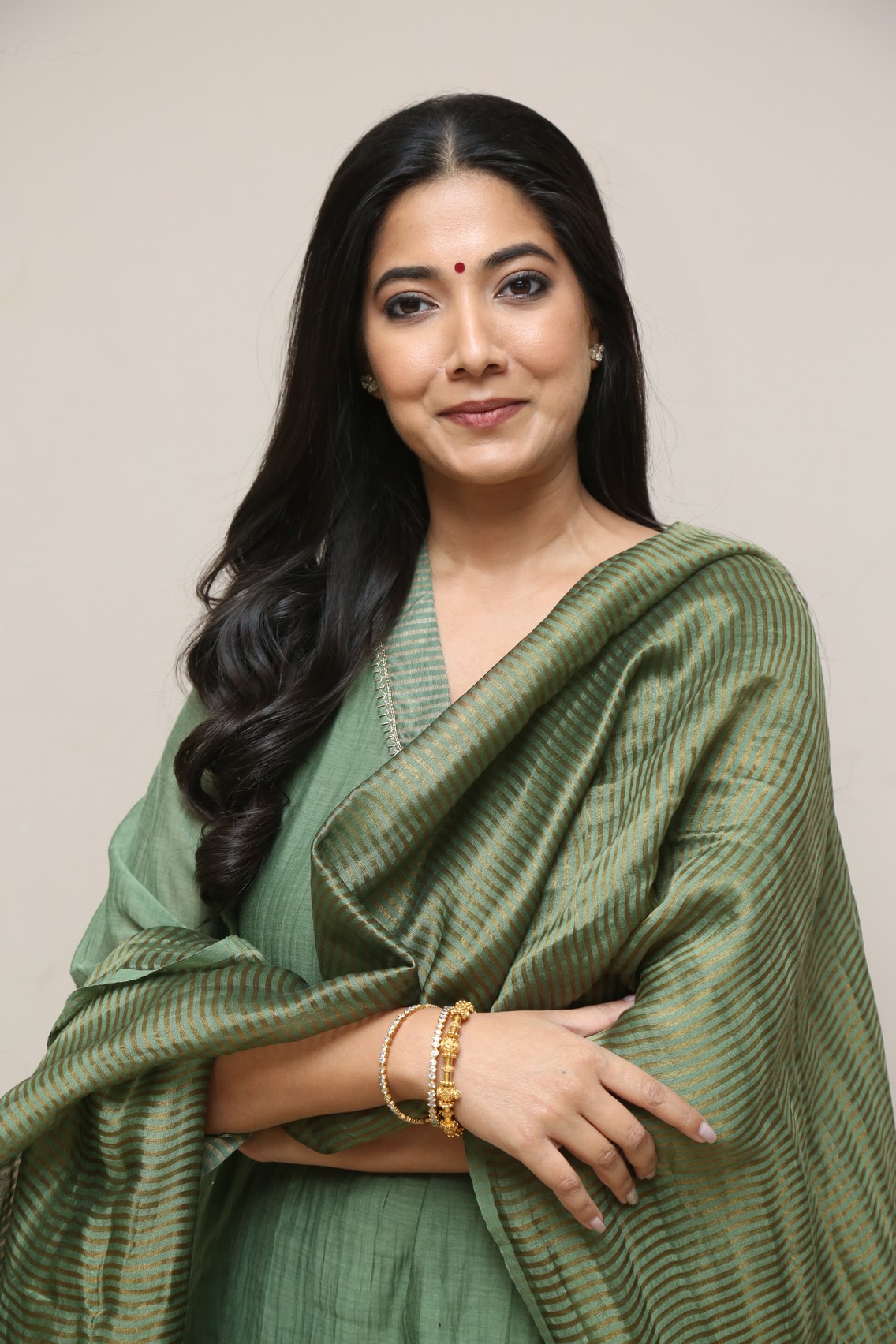 Pooja Sarathkumar HD Photos Latest Glamour Shots from Events