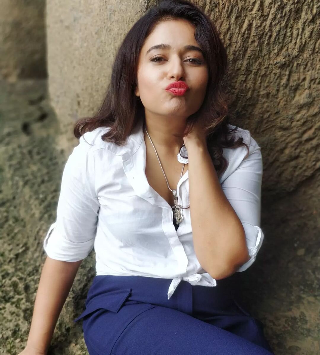 Poonam Bajwa Latest Photos Gallery Stunning Looks