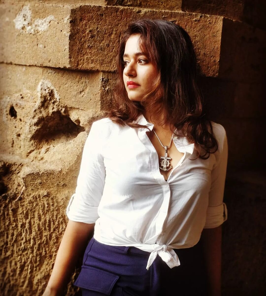 Poonam Bajwa Latest Photos Gallery Stunning Looks