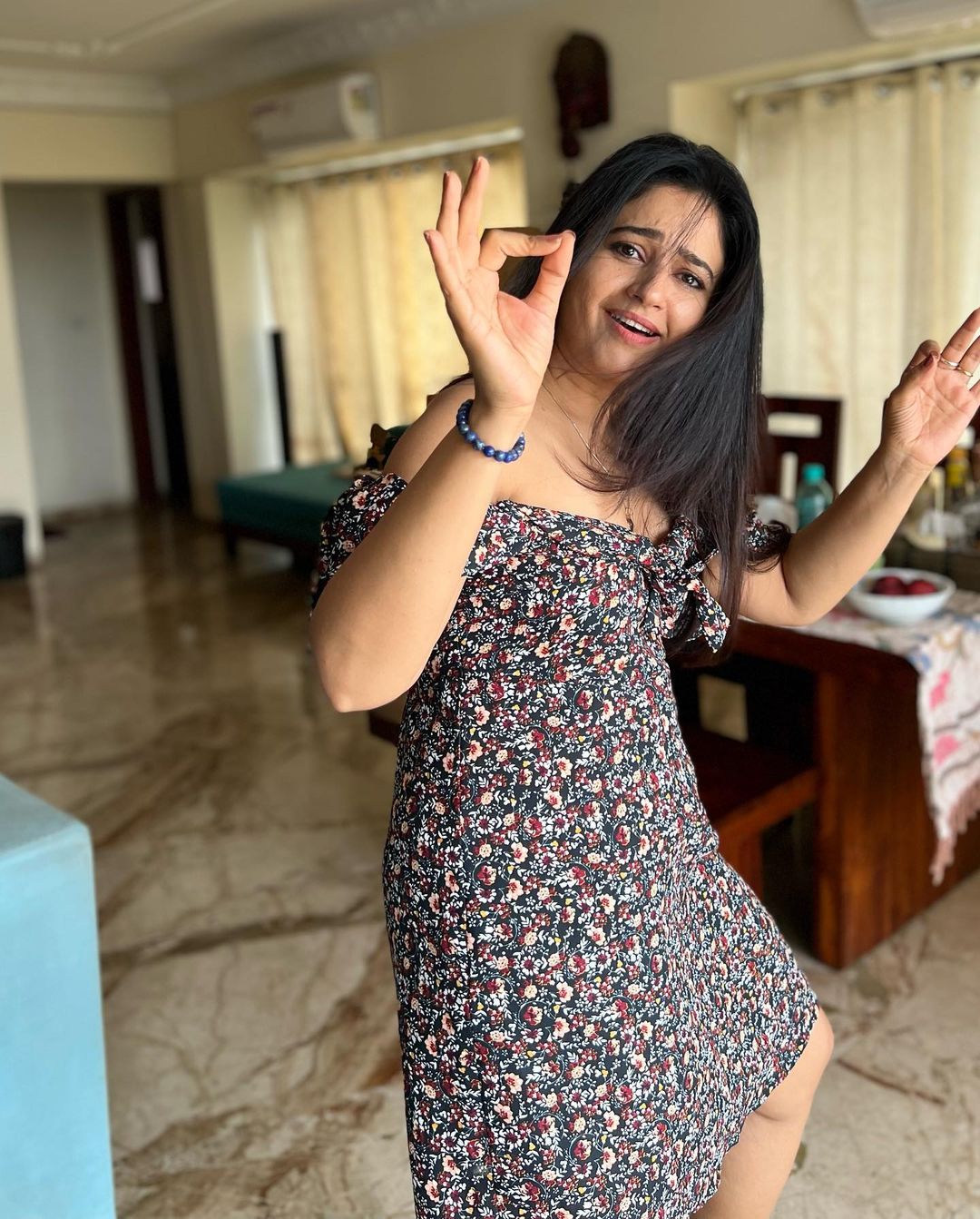 Poonam Bajwa Latest Photos Stunning Glamour & Fashion