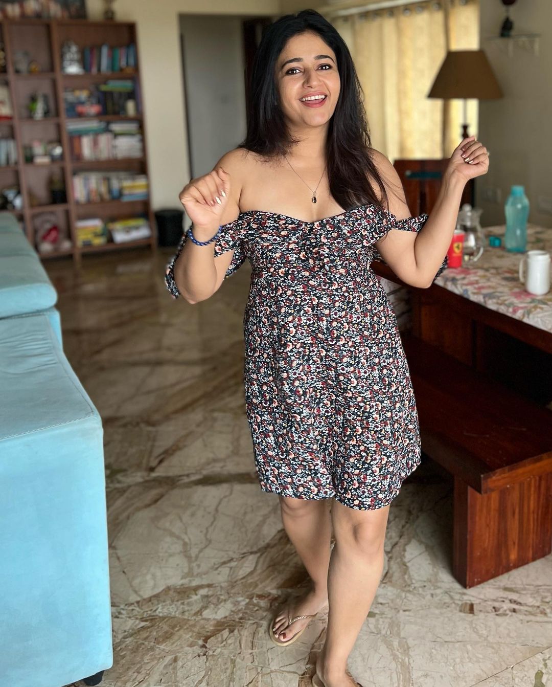 Poonam Bajwa Latest Photos Stunning Glamour & Fashion
