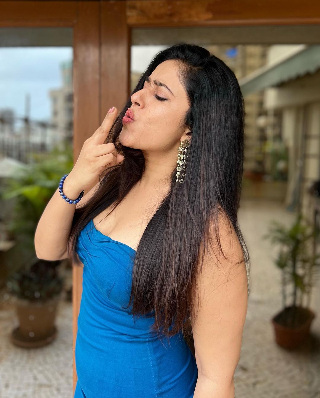 Poonam Bajwa Latest Photos Stunning Looks and Glamour