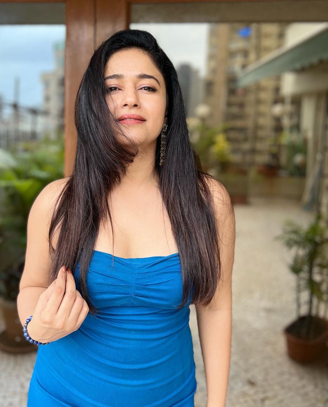 Poonam Bajwa Latest Photos Stunning Looks and Glamour