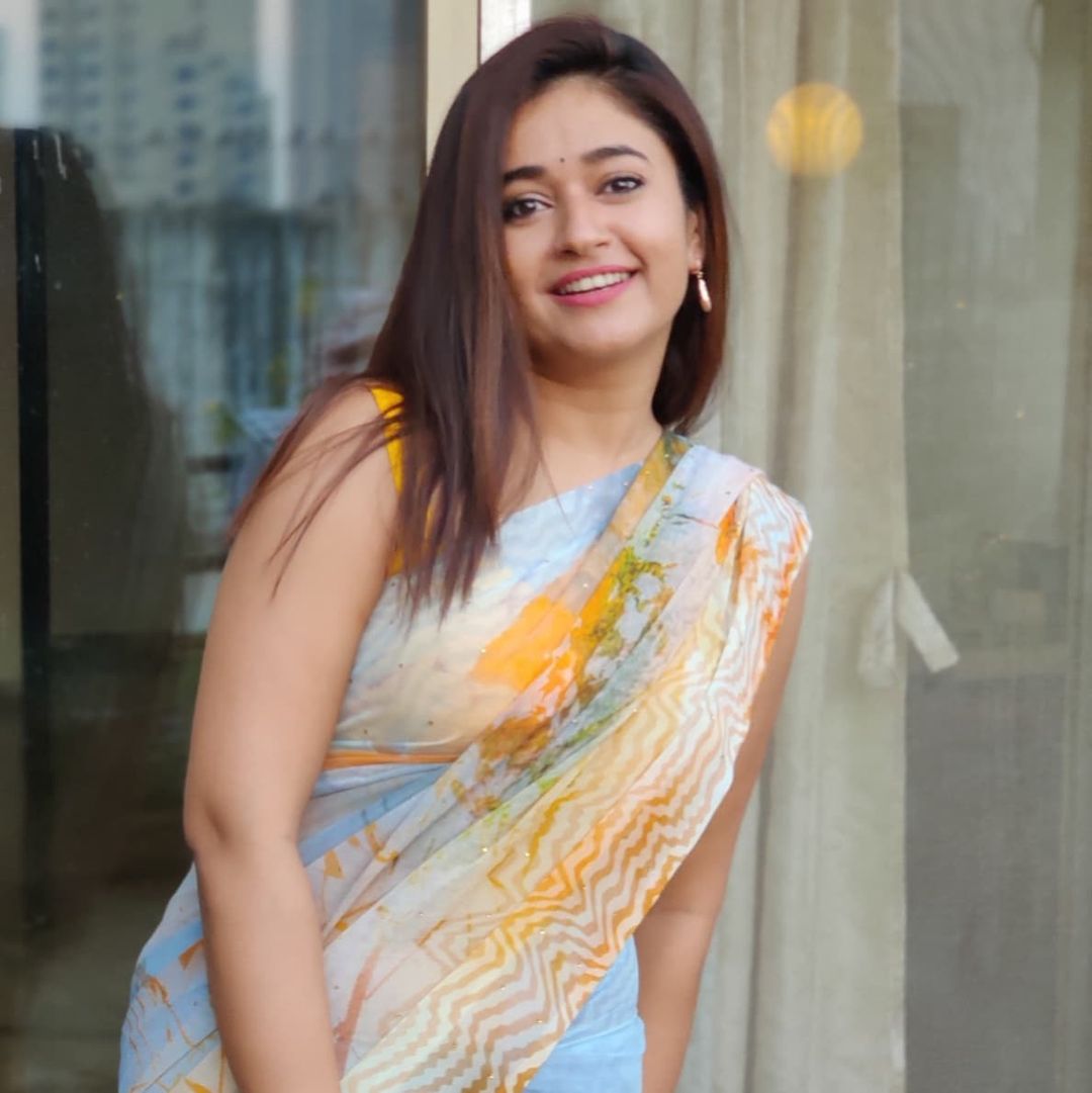 Poonam Bajwa's Stunning Colorful Saree Looks