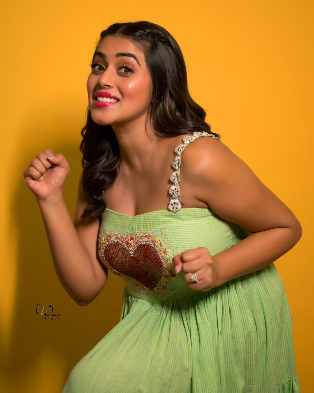 Poorna Shamna Kasim Latest Stunning Photoshoot Gallery