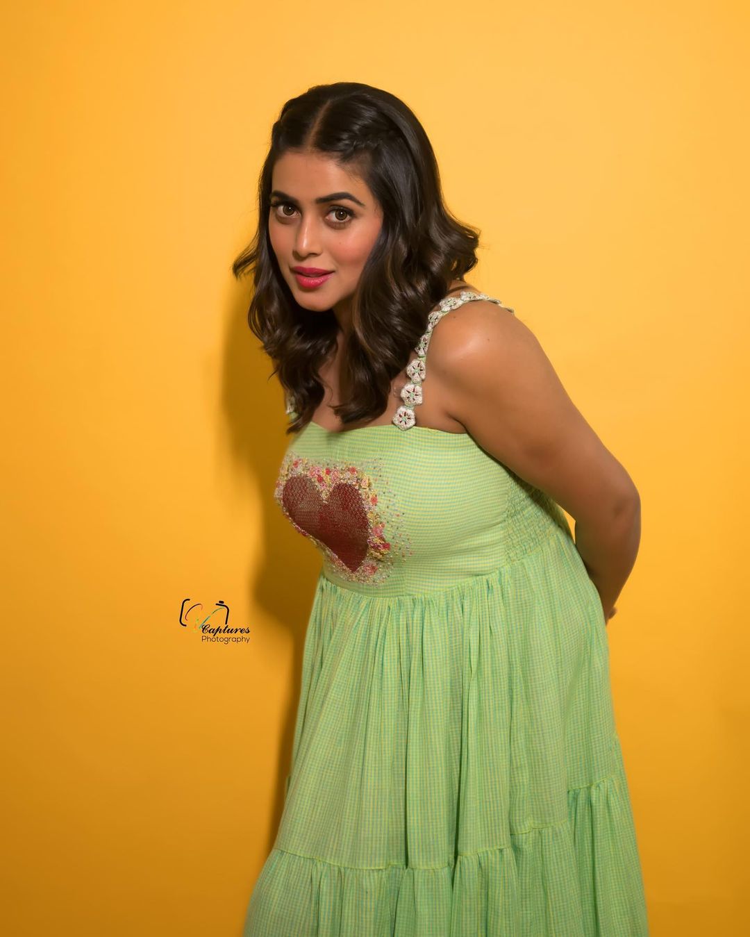 Poorna Shamna Kasim Latest Stunning Photoshoot Gallery
