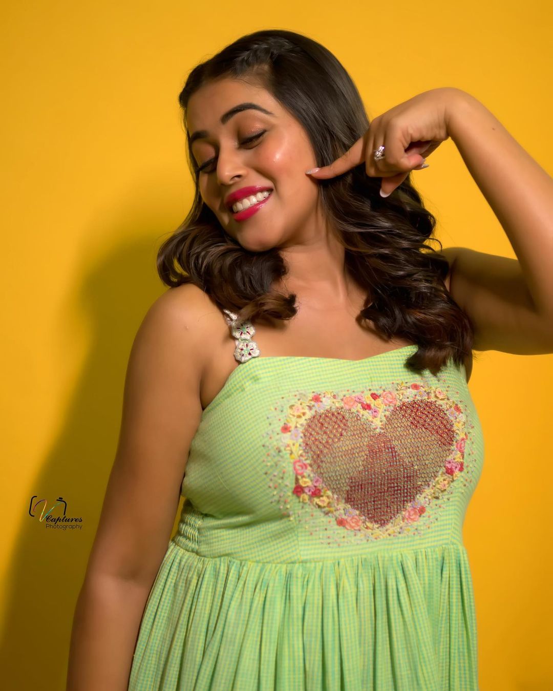 Poorna Shamna Kasim Latest Stunning Photoshoot Gallery
