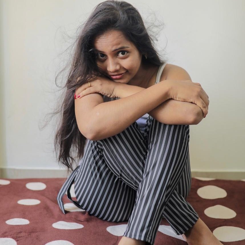 Powlenjessica Amaranathan's Vibrant Style Showcase