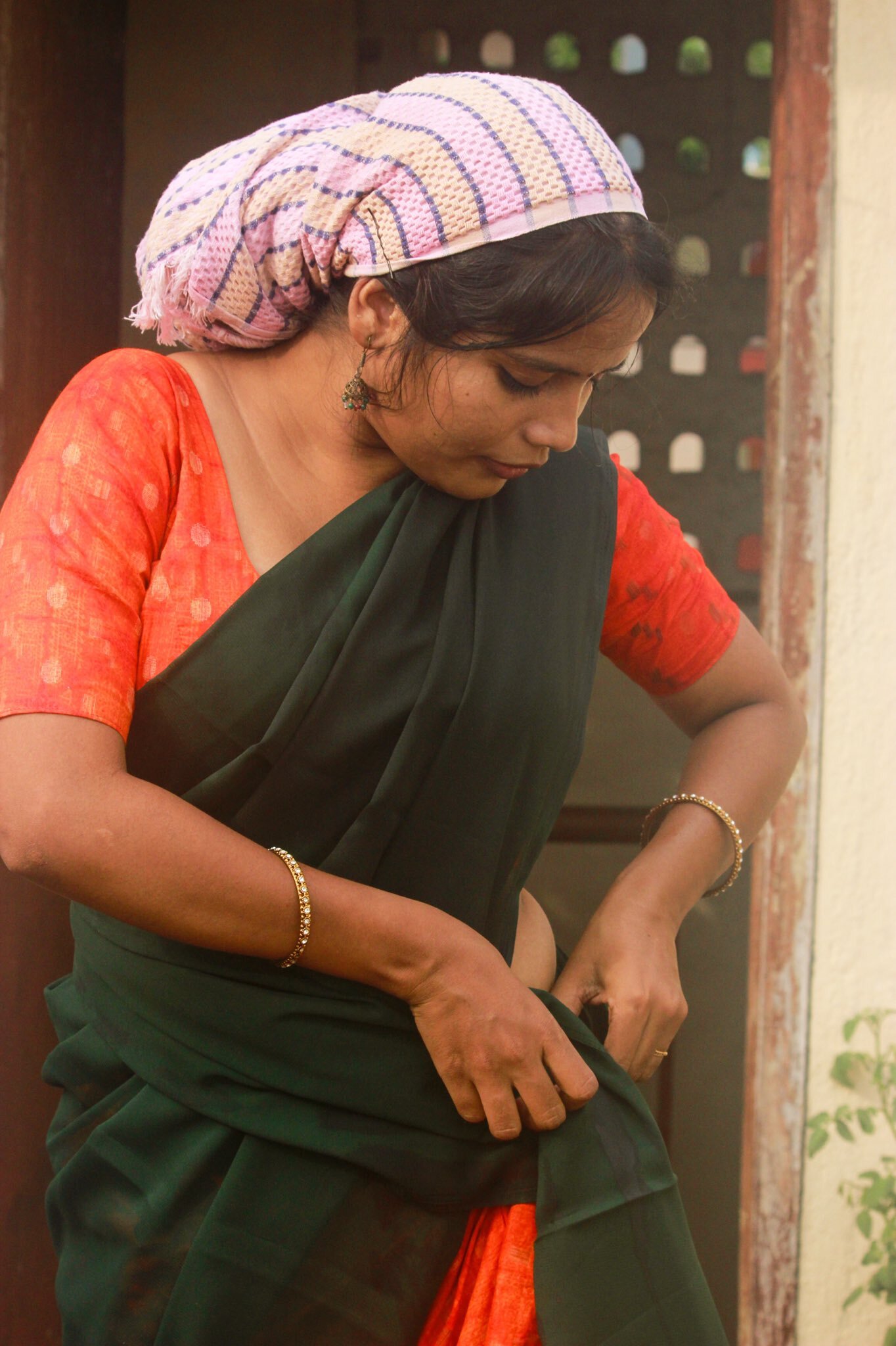 Powlenjessica Amaranathan's Vibrant Style Showcase