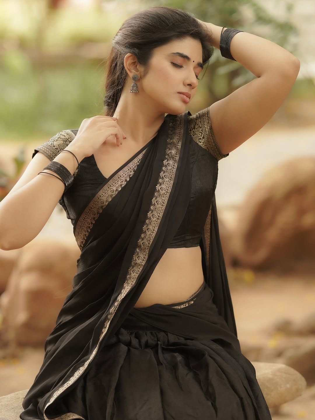 Pragya Nagra's Ethereal Elegance in Soft Gold Tones