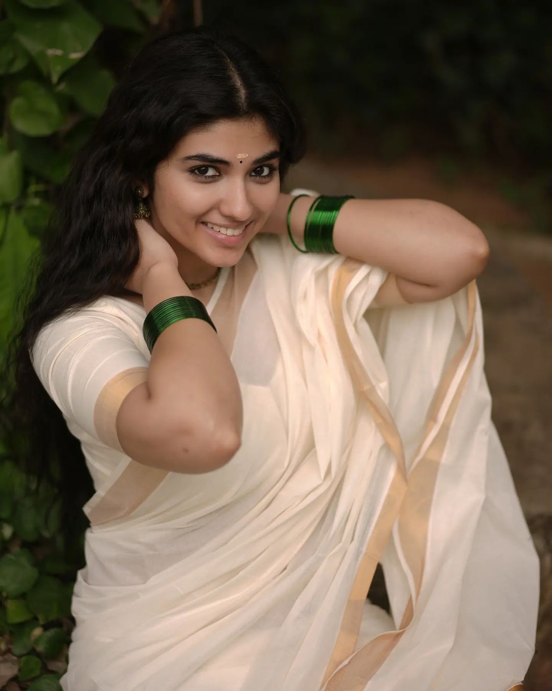 Pragya Nagra Stunning Onam Saree Photos You Must See