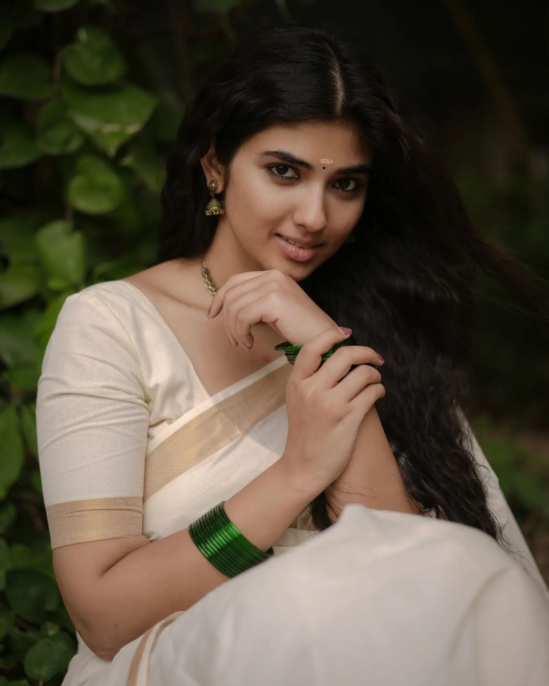 Pragya Nagra Stunning Onam Saree Photos You Must See