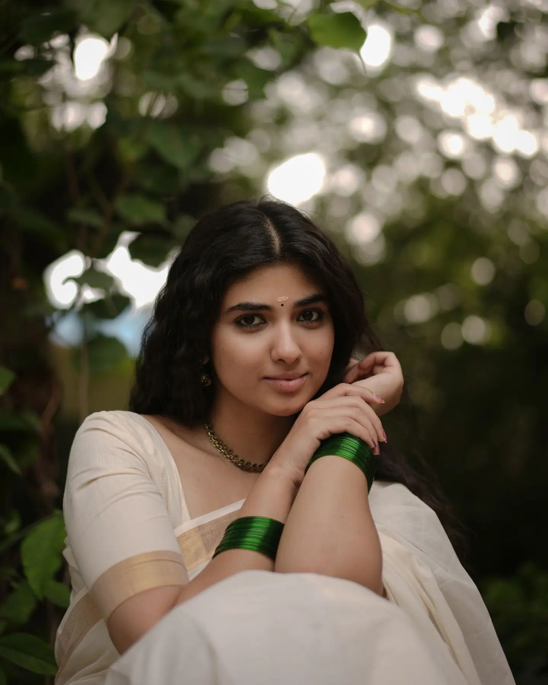Pragya Nagra Stunning Onam Saree Photos You Must See