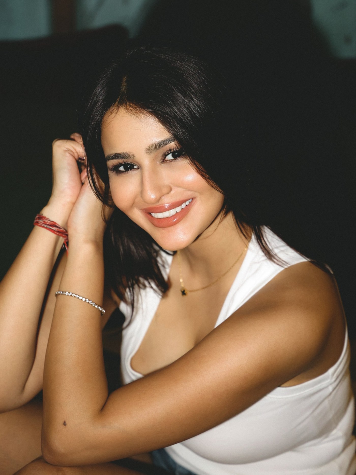 Prakriti Pavani Masters Effortless Chic: The Art of Modern Minimalism