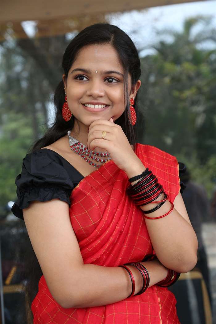 Prarthana Sandeep's Stunning Photo Gallery: Garden Glamour