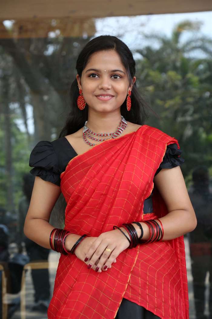 Prarthana Sandeep's Stunning Photo Gallery: Garden Glamour