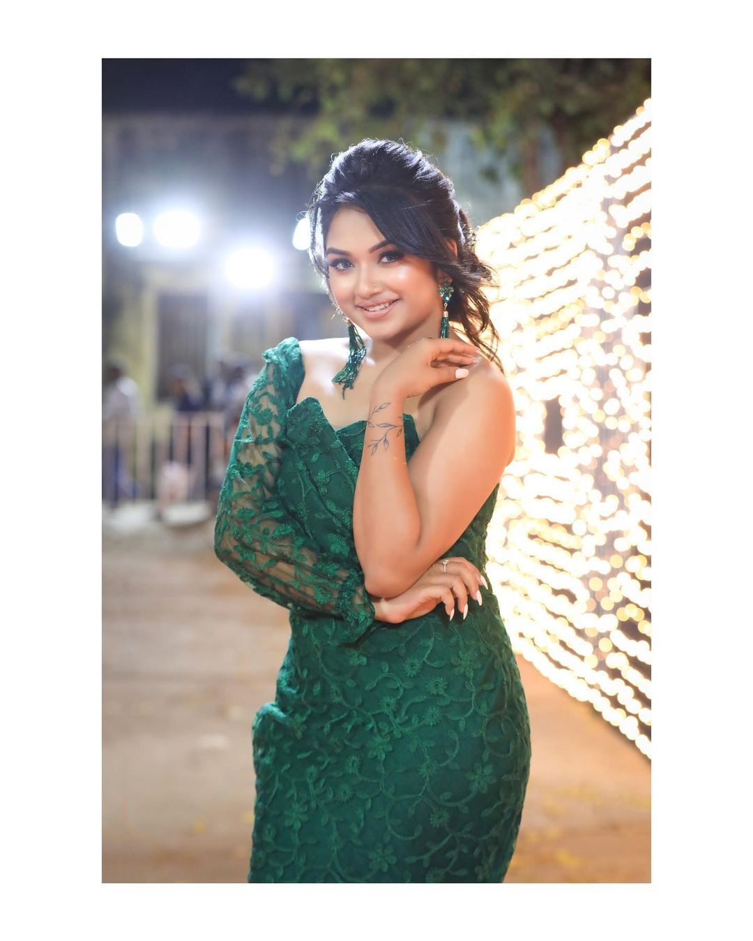 Preethi Sharma's Stunning Magenta & Maroon Looks